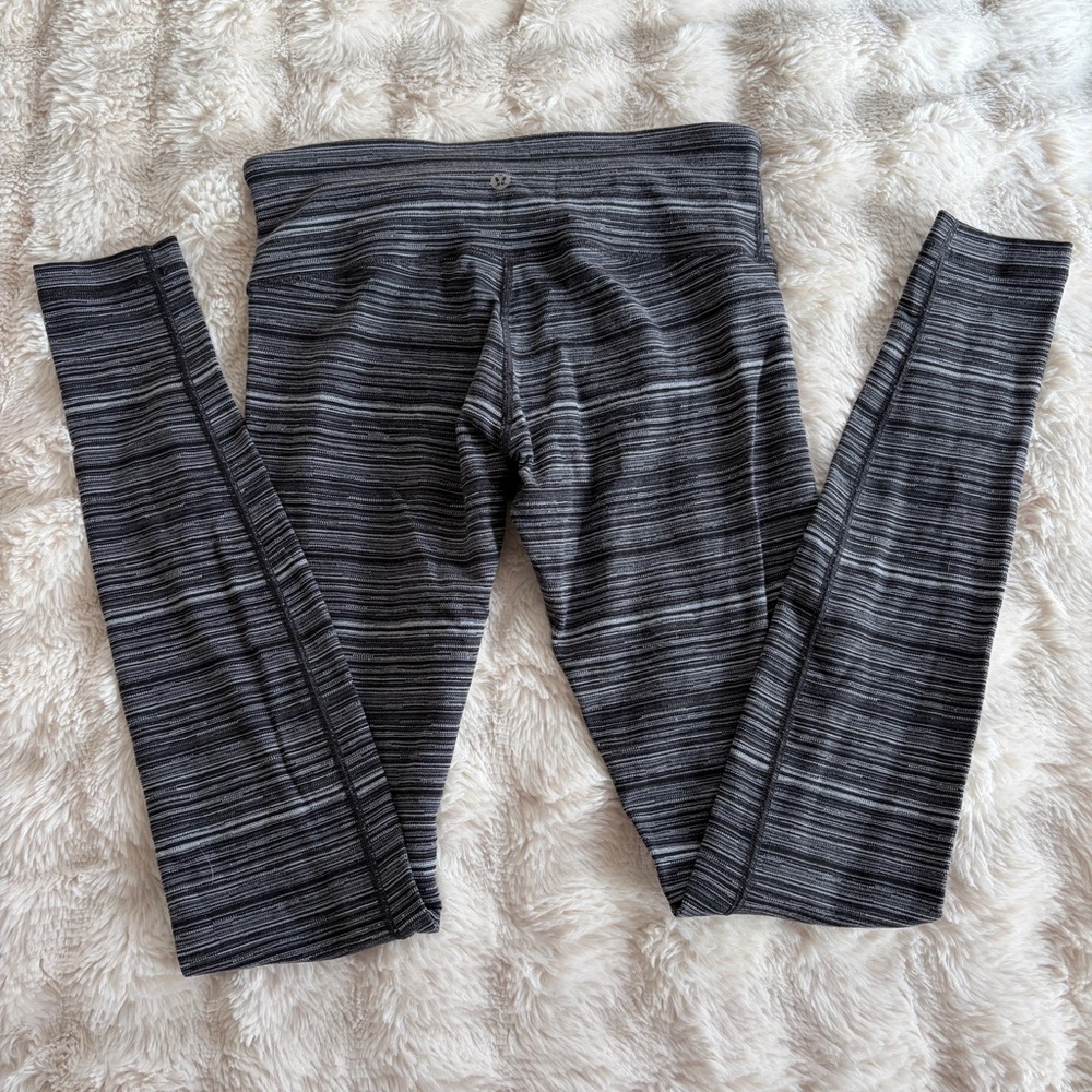 Lululemon Gray & Black Striped Leggings Size 6
